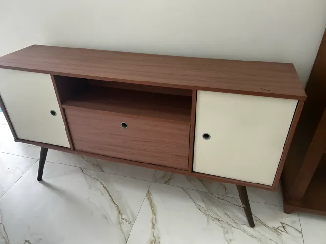Rack para TV estilo retrô