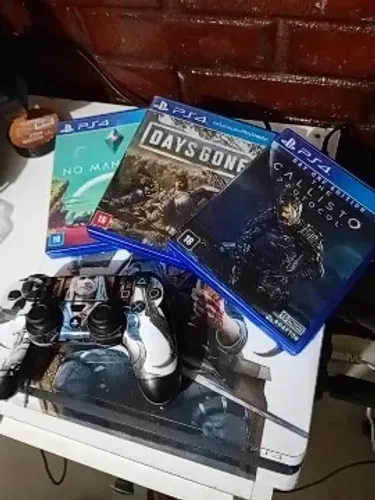 Playstation 4 slim 1 TB