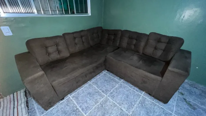 Sofá de canto em L