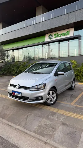 Volkswagen Fox Rock IN RIO 1.6 MI Total Flex 8V 5P 2016