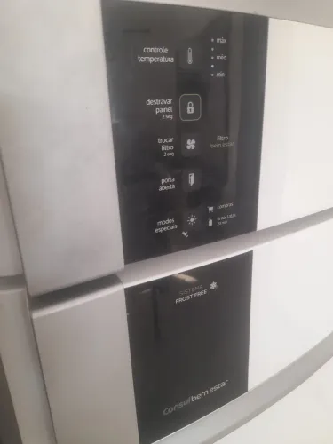 VENDO GELADEIRA FROSFREE NOVINHA 2 MESES DE USO CONSUL