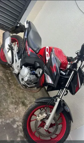 Moto recém revisada *