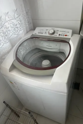 MÁQUINA DE LAVAR BRASTEMP 11kg Pouco uso
