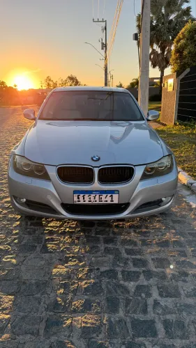 BMW 320I A 2010