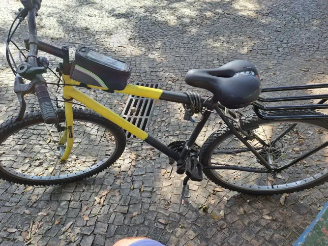 Vendo bike aro 26 R$400