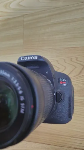 Canon T5i