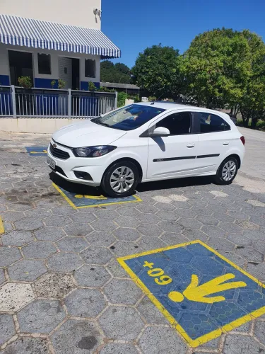 Chevrolet Onix Hatch LT 1.4 8V Flex Mec. 4P 2017
