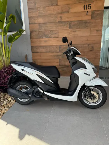 ? Yamaha Fluo 125 25/26 | ABS + Chave Presencial | 10.500 km | Impecável