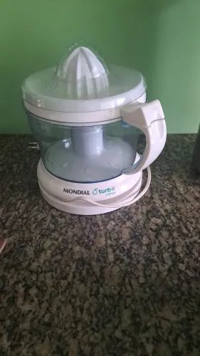 Espremedor seminovo