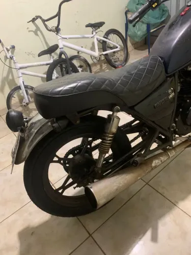 Suzuki Intruder 125