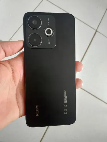 Celular Redmi 13x semi-novo