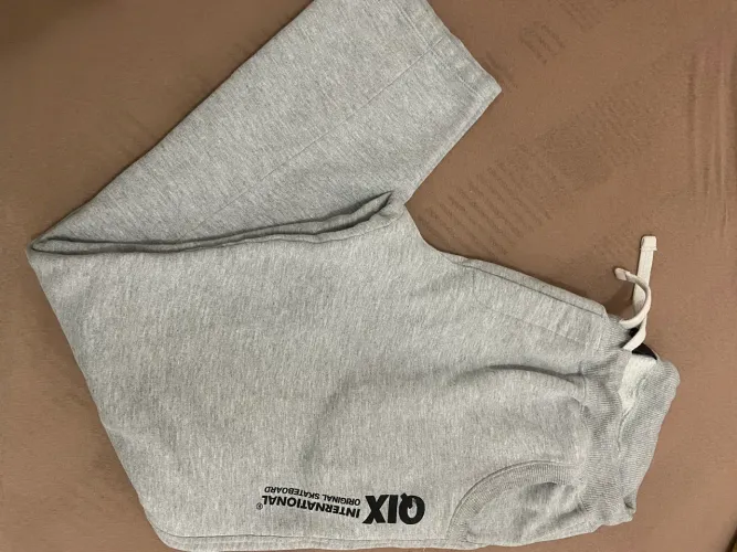 Calça de moletom TAM 42