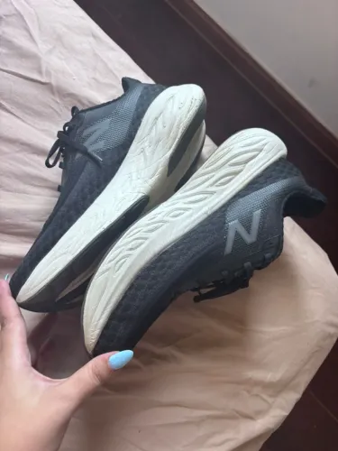 Tênis New Balance Fresh Foam x1080 V14 TAM 41/42