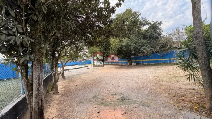 Área / Terreno Comercial 1.100m² - Jd do Lago - Putim - ZM4