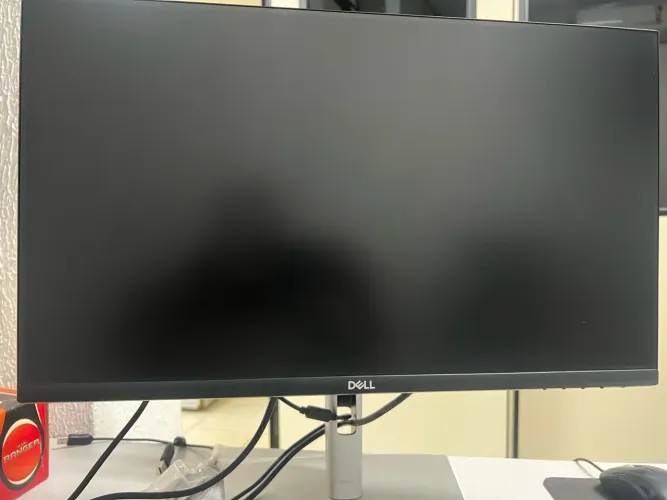 Dell Optiplex 3000 mini i3 12100t ,16 GB memória, NVME 256 GB. Monitor Dell 24 Pol