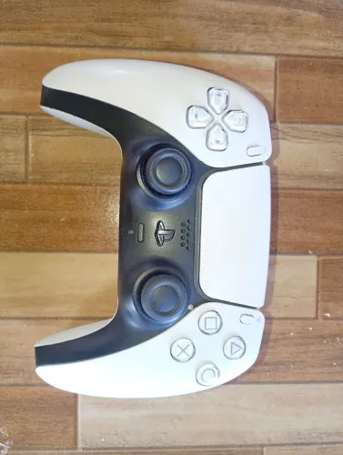 Para vender logo esse controle bom estado semi-novo