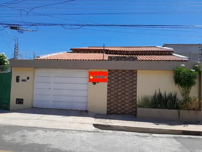 Casa no bairro Saci moderna luxuosa com 3 suítes e 4 vagas de garagem financia