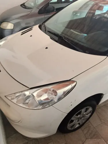 Peugeot 207 XR 1.4 Flex 8V 5P 2013