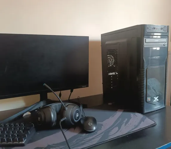PC gamer | Ryzen 3 2200 | 8 GB RAM DDR4 (1x8) | SSD 256 GB