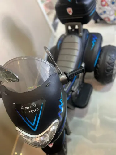 VENDO MOTO ELÉTRICA INFANTIL