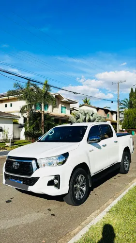 Toyota Hilux CD SRV 4X4 2.8 TDI Diesel Aut. 2020