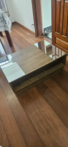Mesa de centro - Espelho quebrado