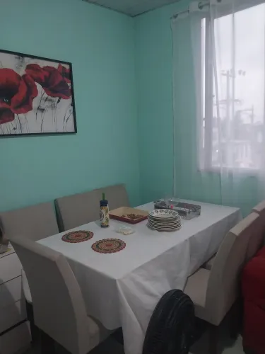 Mesa de jantar 6 cadeiras 