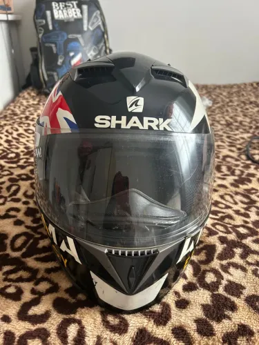 Shark capacete 