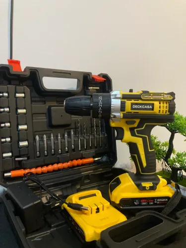 Furadeira Parafusadeira 48V com 2 Baterias e maleta completa