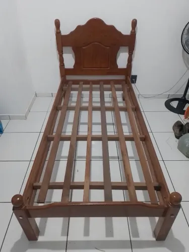 CAMA DE SOLTEIRO EM ANGELIM