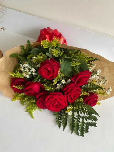 Buquê de rosas vermelhas a pronta entrega