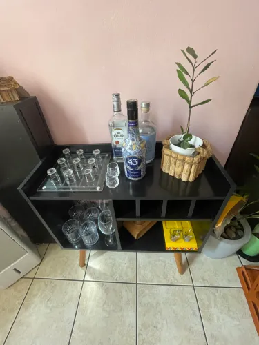 Aparador de bar
