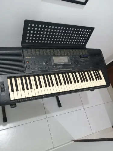 Vendo ou troco teclado Yamaha