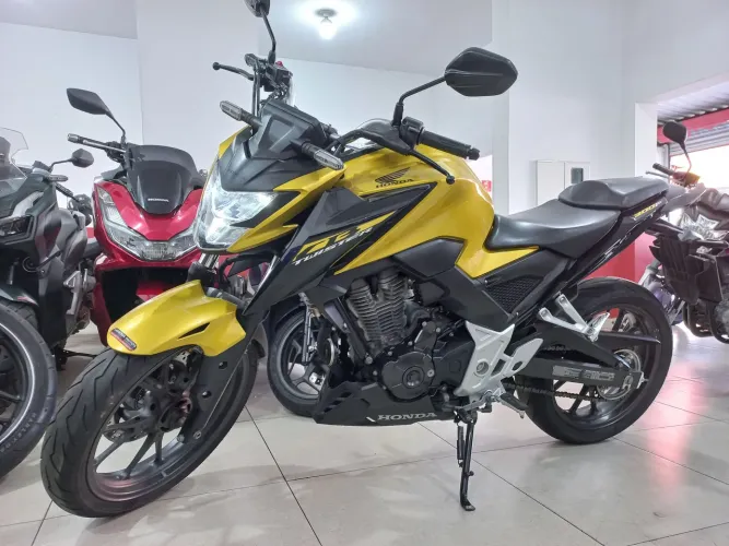 Honda Cb 300f twister, sem entrada 12x2390 no cartão de crédito