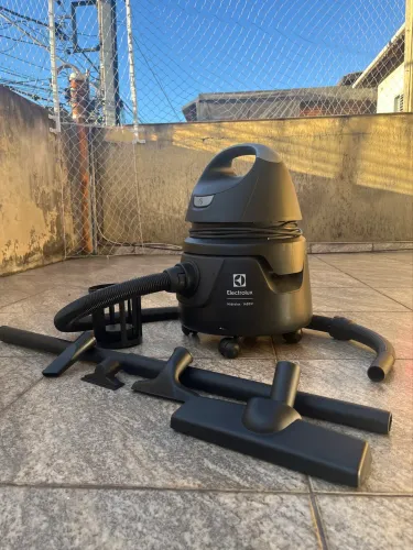 Aspirador de Pó e Água Electrolux 1400w
