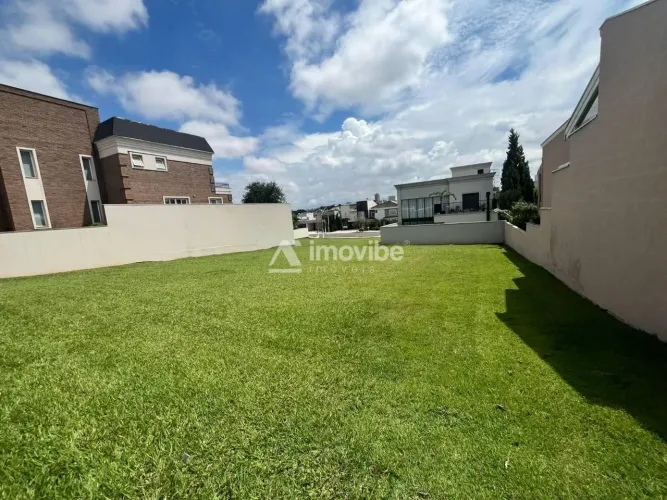Terreno à venda com 360m² no Condomínio Trípoli Americana/SP