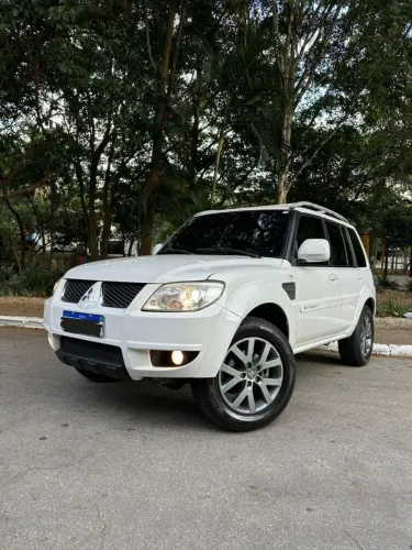 Mitsubishi Pajero TR4 2.0 Flex 16V 4X2 Aut. 2014