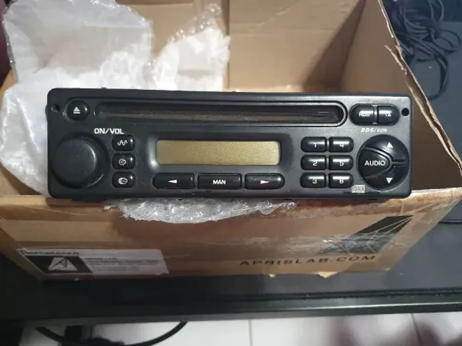 Rádio Clarion PU-2294B Citroen/Peugeot