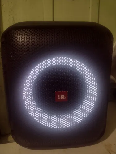 Vendo uma JBL