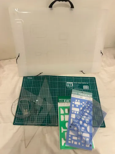 Kit desenho técnico, esquadros e gabaritos A3 
