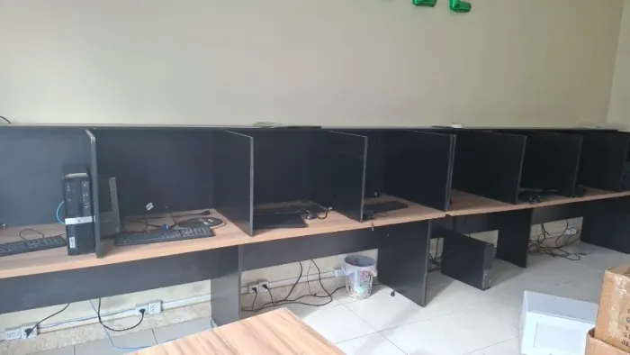 baias 8 lugares