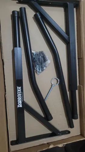 Barra Fixa de Parede com suporte para saco de pancada (equipamento novo)