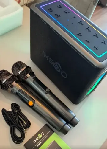 CAIXA DE SOM IMS-X32 com dois microfones sem fio de ótima qualidade nova
