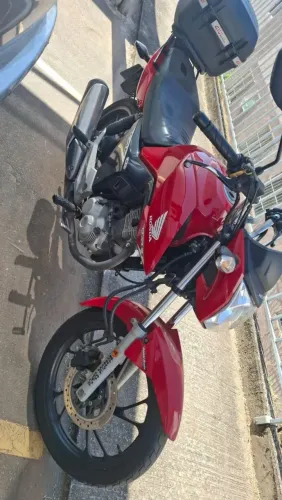Só Vendo moto despeço curioso não aceito troca não abaixo valor ?
