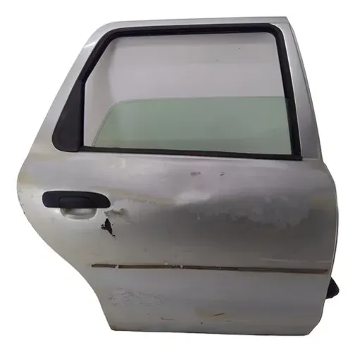 Porta Traseira Direita Mondeo Sw 1995 1998 1999 2000 Detalhe Traseira Direita Prata