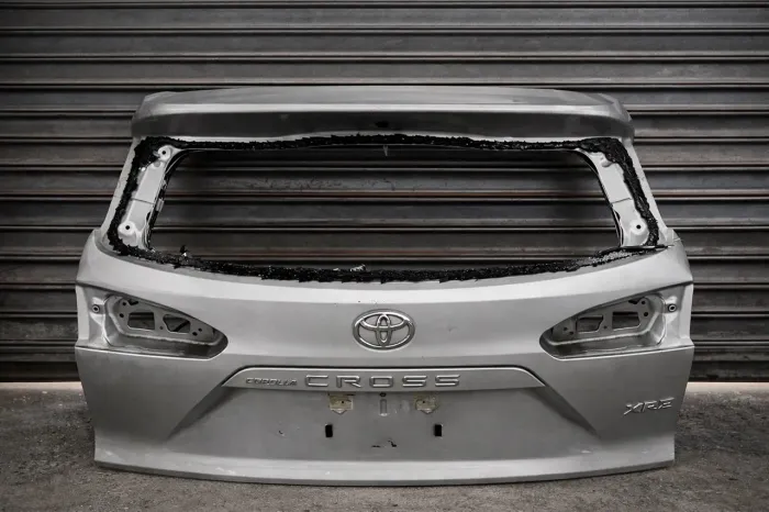 Tampa traseira Corolla Cross   ORIGINAL 