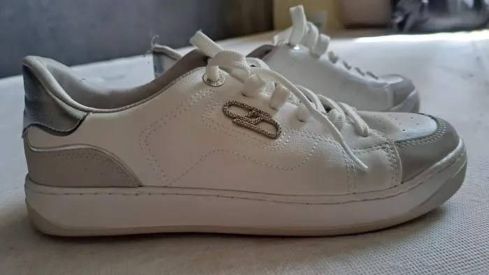 Tenis Via Marte - tamanho 36