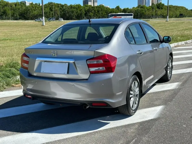 Honda City Sedan LX 1.5 Flex 16V 4P Aut. 2014