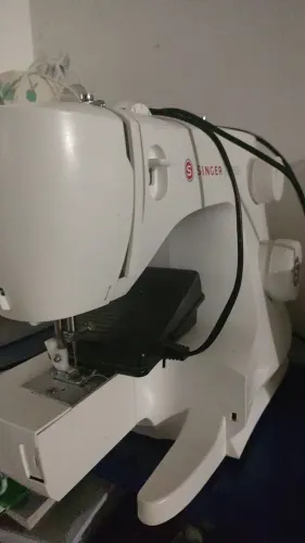 Máquina de costura