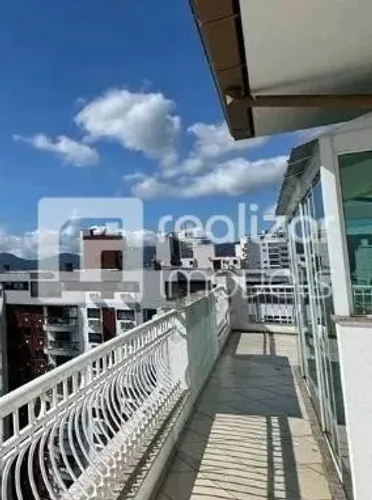 Cobertura de 3 quartos no Bairro Agronômica em Florianópolis
